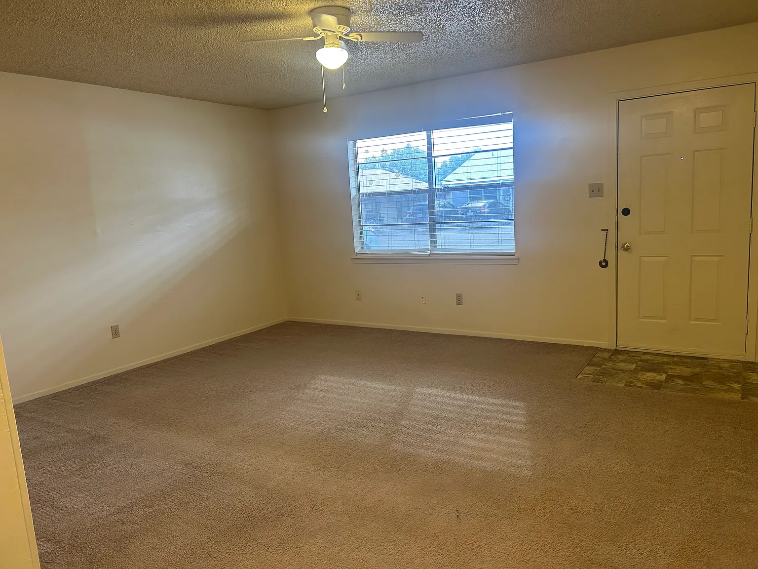 1 bed, 700 sqft, $950 — Photo 4