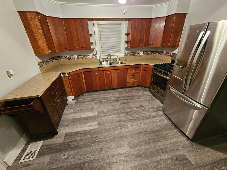 125 W Cayuga St — Photo 3