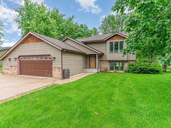 403 6th St NE, New Prague, MN 56071