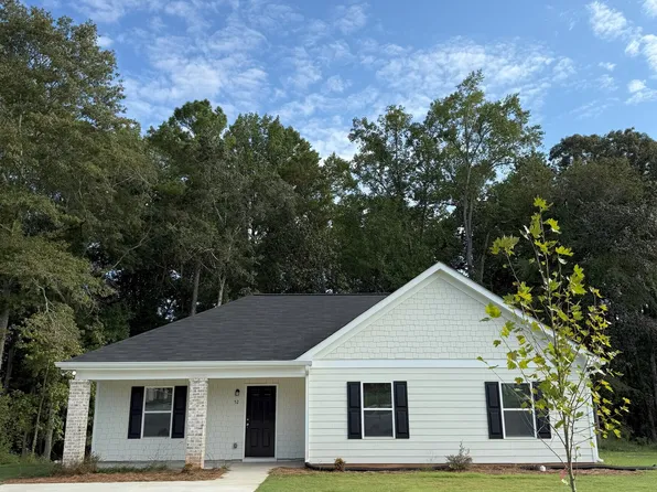 52 Charlotte Cir, Statham, GA 30666