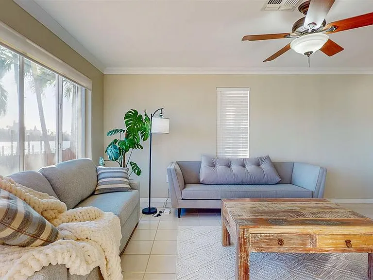 3606 Belle Vista Dr E — Photo 17