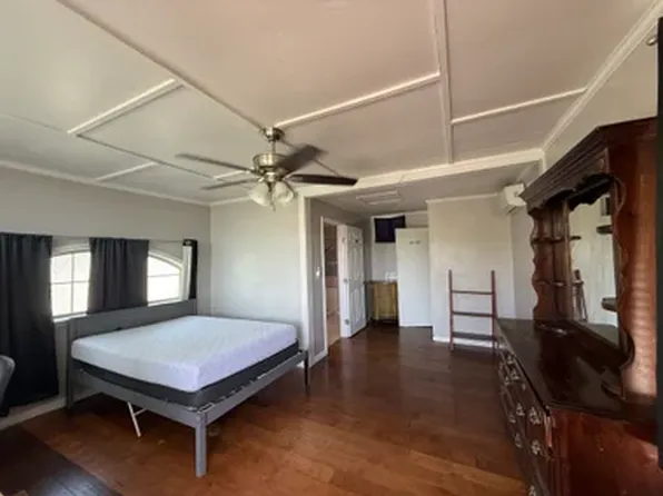 1018 Chicago Blvd #2, San Antonio, TX 78210