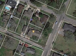 206 S Holland St, Bellville, TX 77418