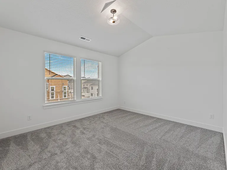 1475 W Skyline Dr — Photo 15