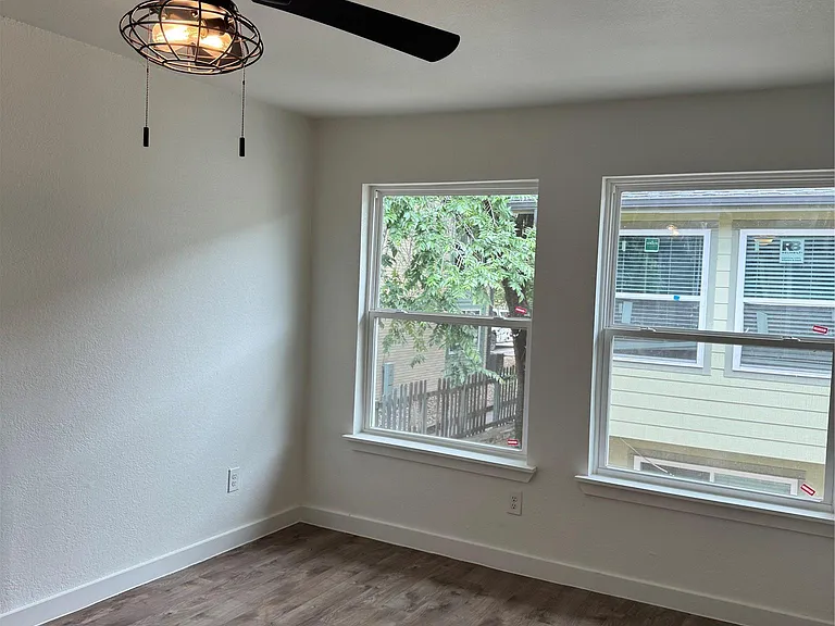 2124 Burton Dr #133 — Photo 12