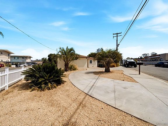 3rd image of 8852 Railroad Ave