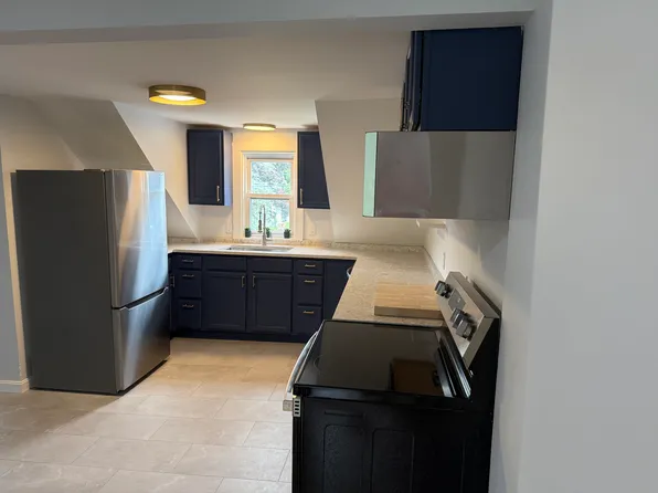 94 Park St #3, Stowe, VT 05672