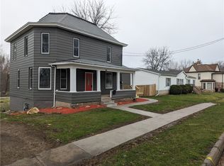 218 E Front St, Colfax, IA 50054