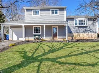 22 Barker Rd, Somerset, NJ 08873