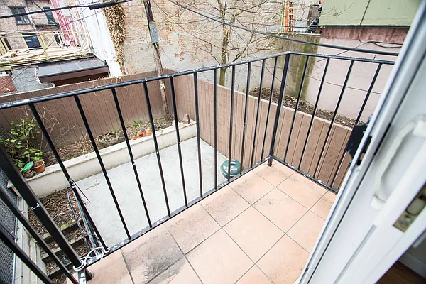 Rented by Nooklyn NYC LLC | media 17