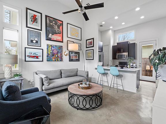 3rd image of 1304 Palo Duro Rd #B