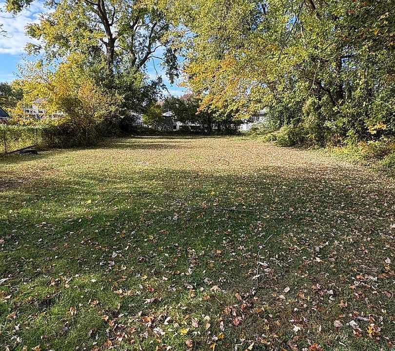 1st image of 82 Cherry Ln