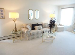 201 Prince Charles Dr, Toms River, NJ 08757