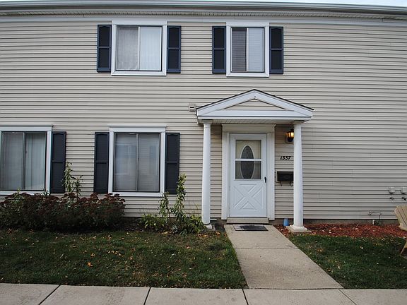 2nd image of 1337 Cove Dr #205-D