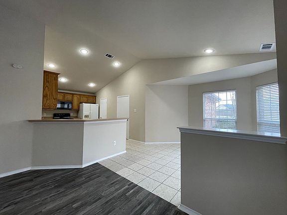 3rd image of 6224 Adonia Dr