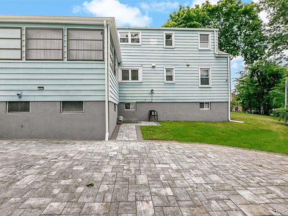 4th image of 12 Westview Avenue