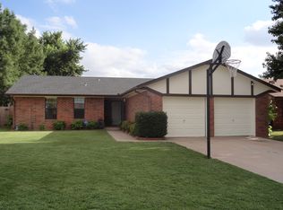 1058 Dover Mansion, Yukon, OK 73099