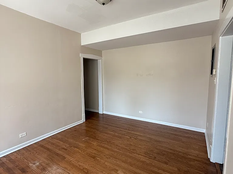 3757 W Sunnyside Ave #1A — Photo 3
