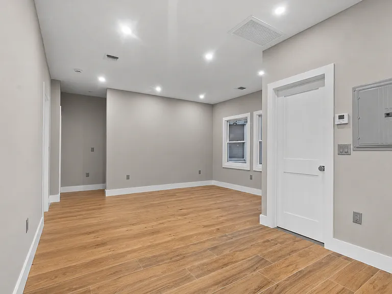 7812 John F Kennedy Blvd #1 — Photo 9