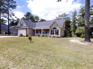 257 Triple Crown Dr, Raeford, NC 28376