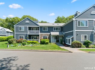 203 Windgate Cir #C, Monroe, CT 06468