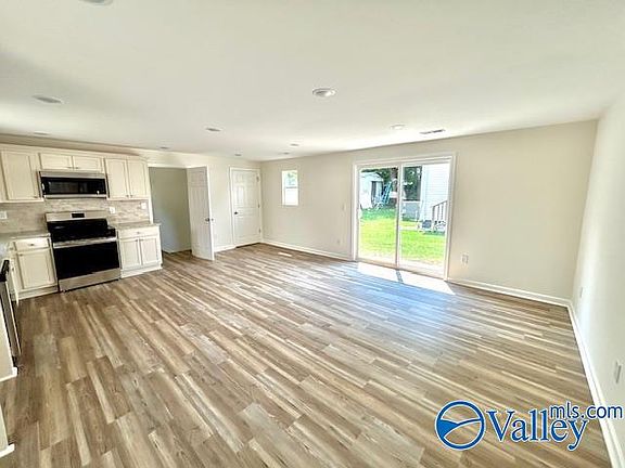 5th image of 3609 7th Ave SW