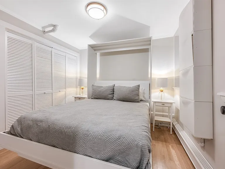 45 1/2 Garden St #45H — Photo 13