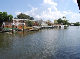 1710 Pelican Dr, Merritt Island, FL 32952