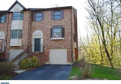 1st image of 28 Woods Way