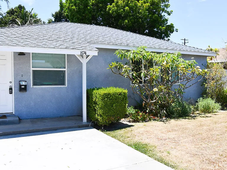874 N Orange St — Photo 43