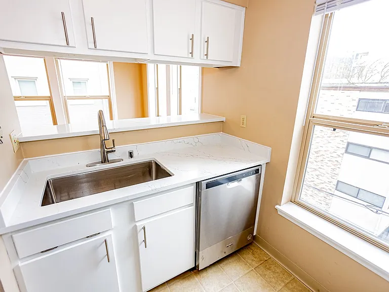506 E Howell St #E413 — Photo 7