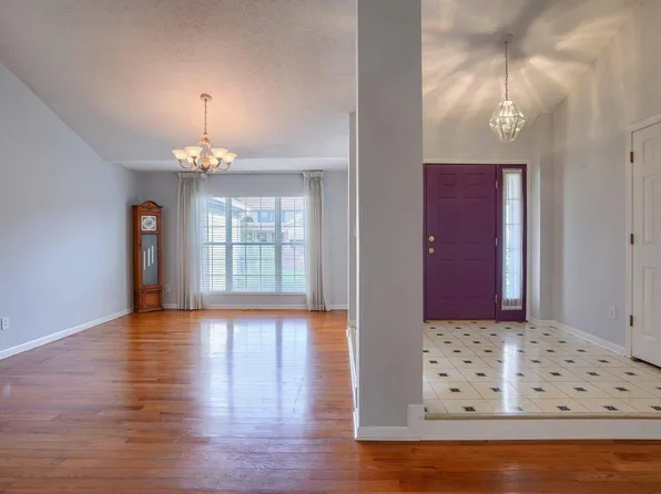 2661 Racher Dr, Powell, OH 43065