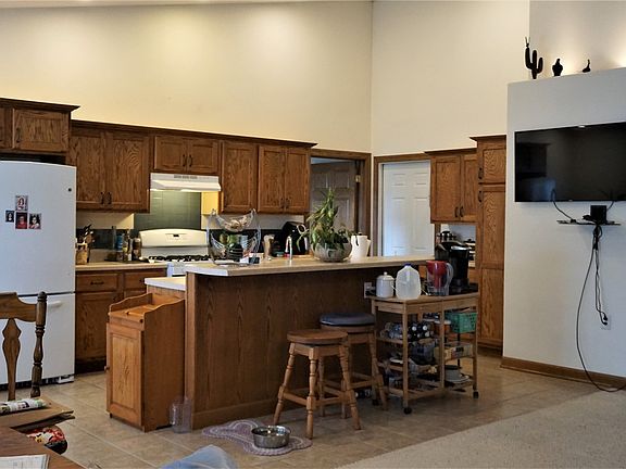 4th image of 2335 Eastwood Ave