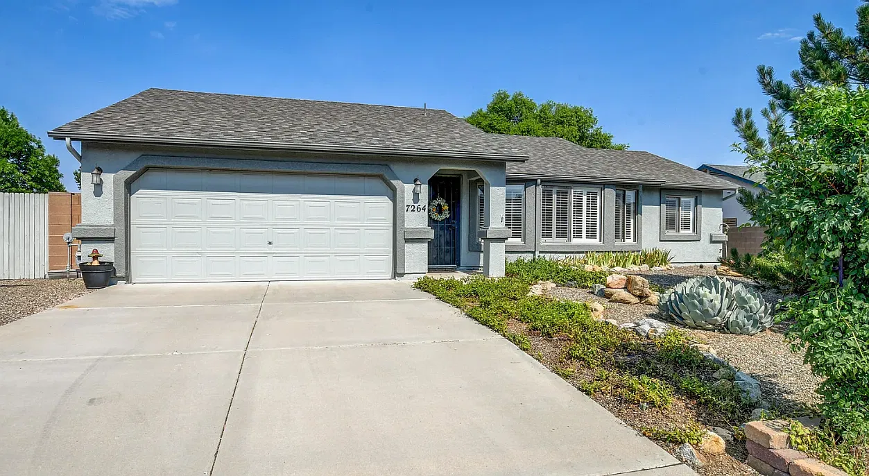 3 bed, 1379 sqft, $2,250 — Photo 2
