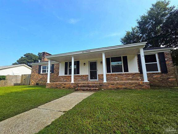 2nd image of 1217 Dexter Ave