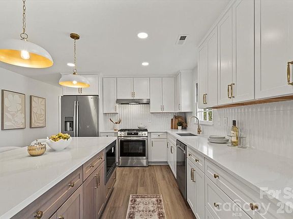 5th image of 4014 Winterwood Dr