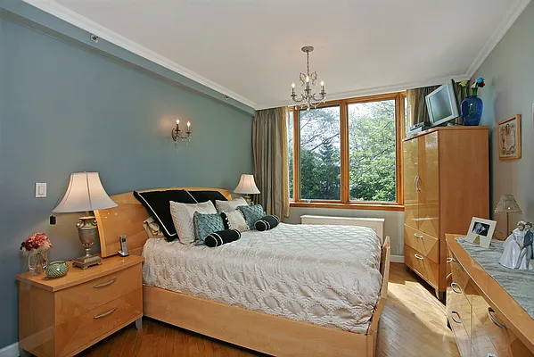 Sold by Corcoran | media 11