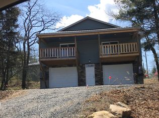 133 Pearson Loop, Daniels, WV 25832