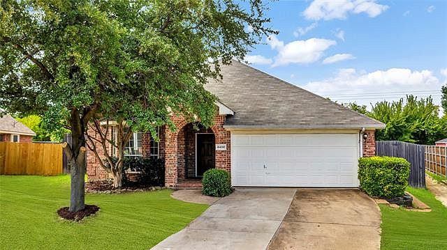 1st image of 4400 Shadow Oak Dr
