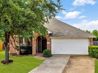 4400 Shadow Oak Dr, Corinth, TX 76208