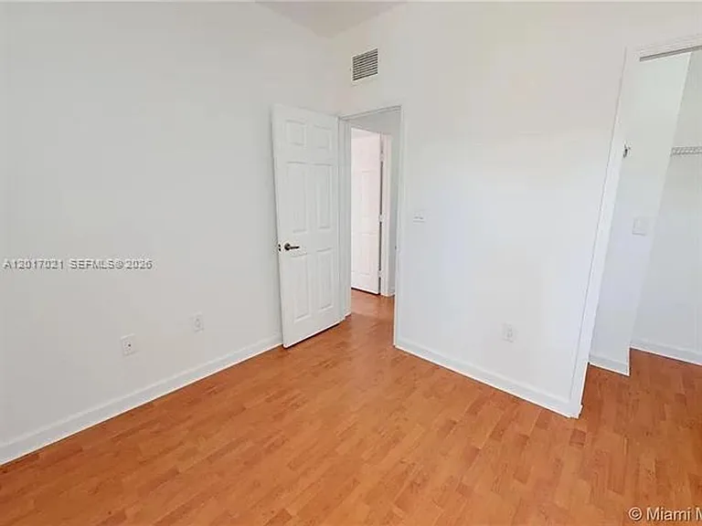 7772 NW 114th Pl — Photo 24