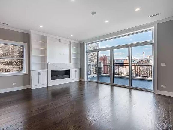5th image of 1841 N Sheffield Ave #3