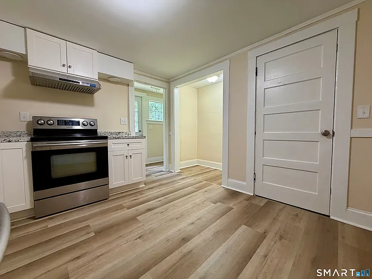 119 West St — Photo 5