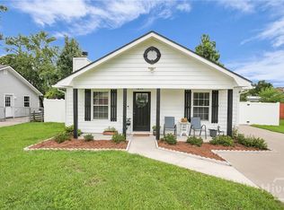 1032 Varnedoe St, Hinesville, GA 31313