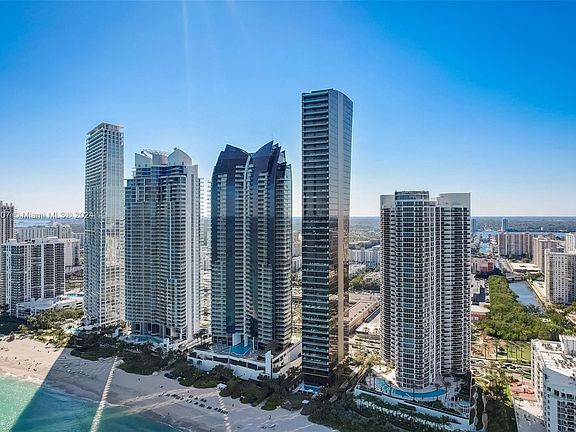 4th image of 17121 Collins Ave APT 1907