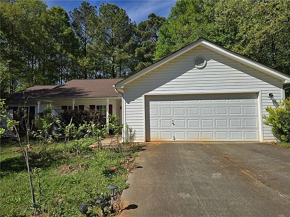 4th image of 245 Crofton Rdg