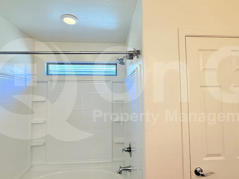 3706 S 57th Ln — Photo 13