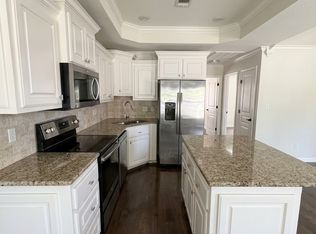 77 Huntington Ct, Austin, AR 72007