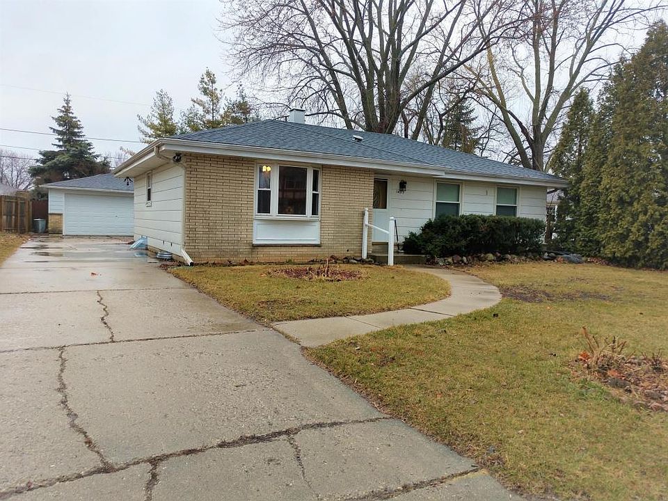 1st image of 1423 Sherman Ave
