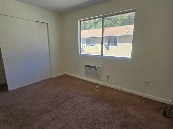 6050 N State St APT H, Ukiah, CA 95482